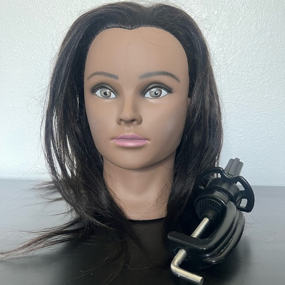 Hairdresser/ hair styling mannequin head - Picture 1 of 4